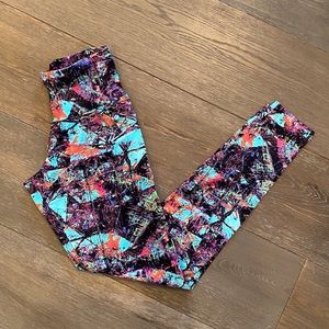 Abstract Pattern Leggings * YOGA * Black  * Blue * Sz M